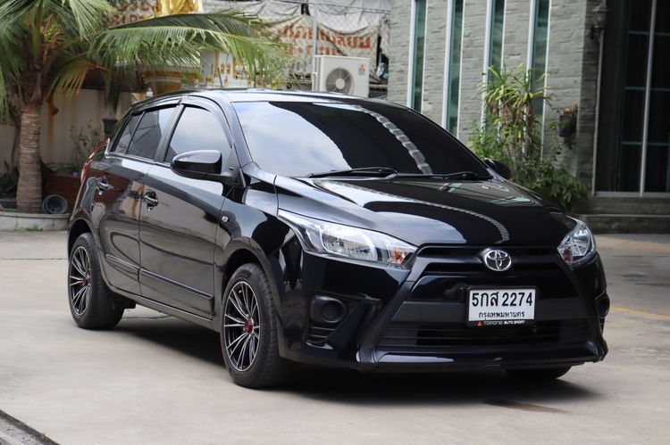 Toyota Yaris 2017 1.2 J Sedan เบนซิน ไม่ติดแก๊ส เกียร์อัตโนมัติ ดำ รูปที่ 3
