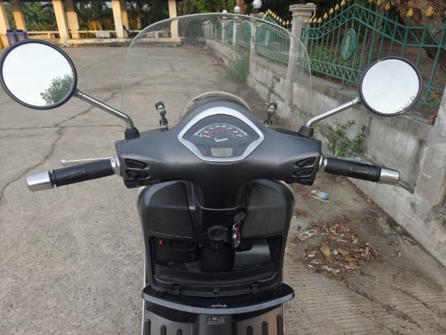 ขาย Vespa GTS 300 ABS Super ปี 2017 สีเทา รูปที่ 8