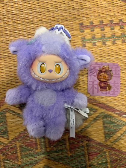 ตุ๊กตา labubu the monsters