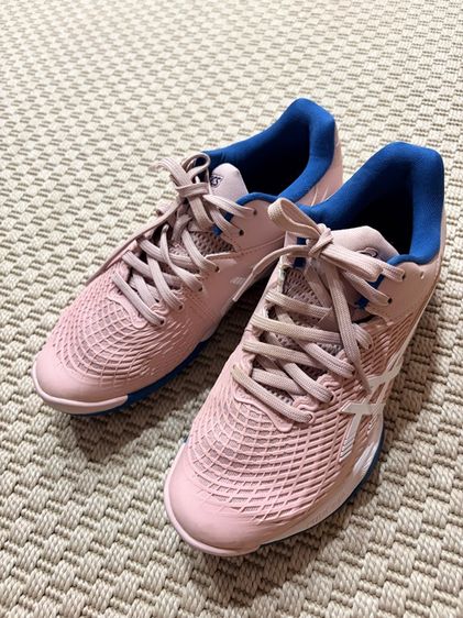 รองเท้าแบด asics size38