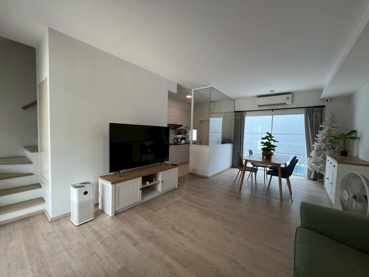 Land and Houses ตกแต่งครบ 2021 Indy 4 บางนา กม.7 บ้านสวย ทำเลแรง ใกล้ Mega Bangna 22.7 ตารางวา  รูปที่ 4