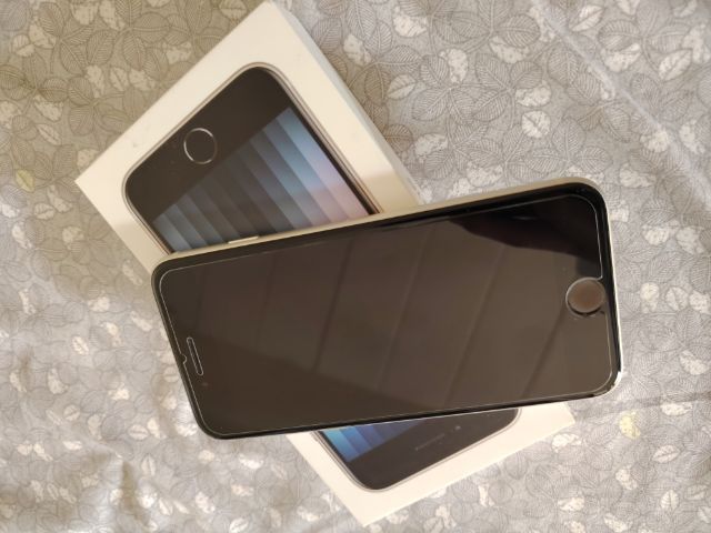 iPhone SE 3 ความจุ 128 GB รูปที่ 3