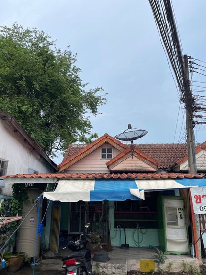 บ้านติดถนนหมู่บ้านชัยรุ่งเรือง
