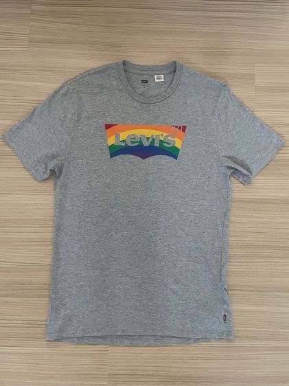 เสื้อยืดลีวายส์
