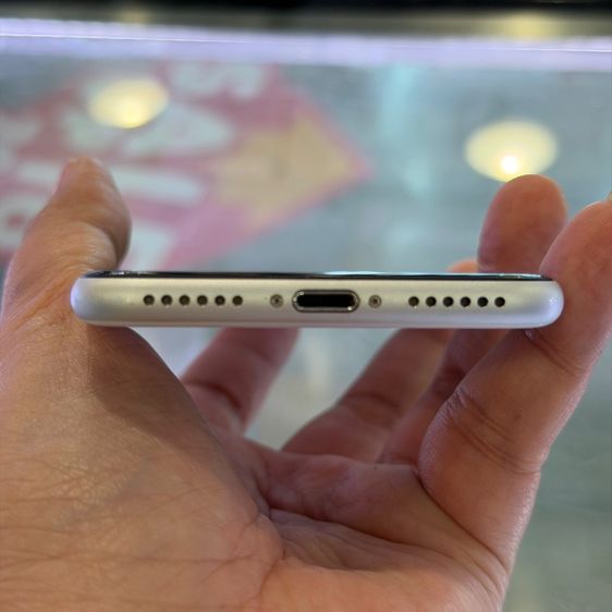 iPhone SE 2020 128GB สีขาว เครื่องศูนย์ โมเดลTH 🔥🔥 รูปที่ 5