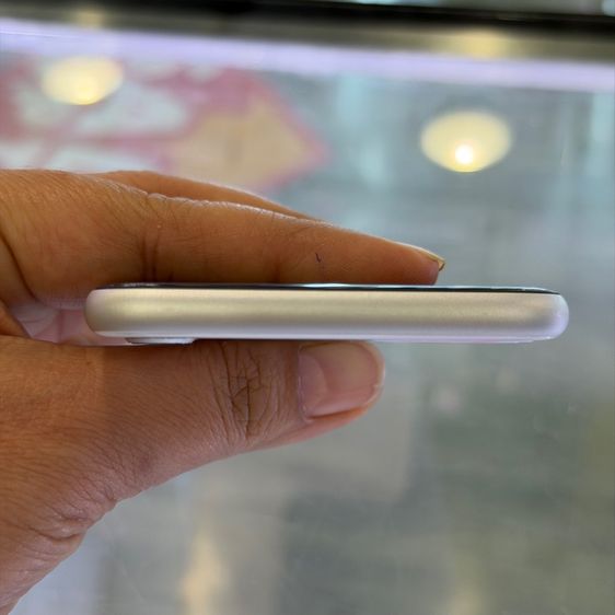 iPhone SE 2020 128GB สีขาว เครื่องศูนย์ โมเดลTH 🔥🔥 รูปที่ 6