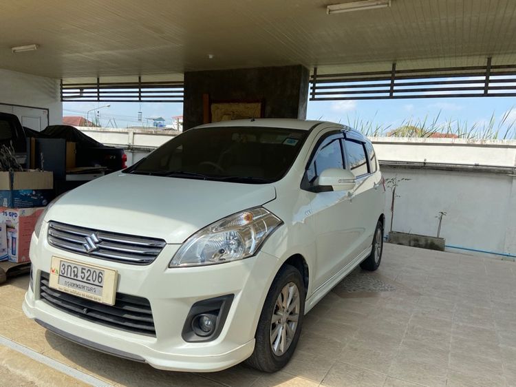 รถ Suzuki Ertiga 1.4 GX สี ขาว