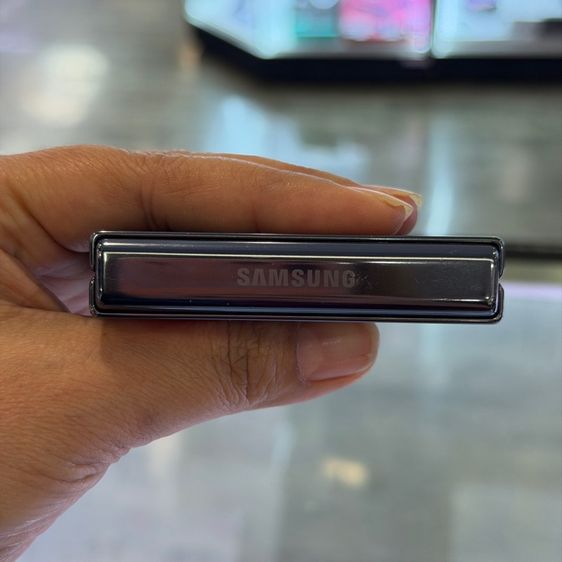 Samsung Z Flip5 256GB สีดำ เครื่องศูนย์ สภาพสวยมาก จอ6.7นิ้ว แรม8รอม256 Snap8 Gen2 🔥🔥 รูปที่ 12