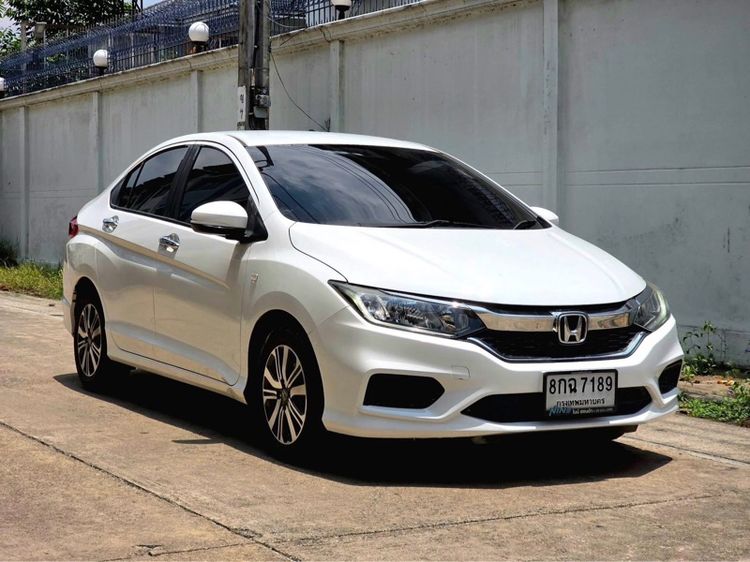 Honda City 2018 1.5 V Plus i-VTEC Sedan เบนซิน ไม่ติดแก๊ส เกียร์อัตโนมัติ ขาว รูปที่ 2
