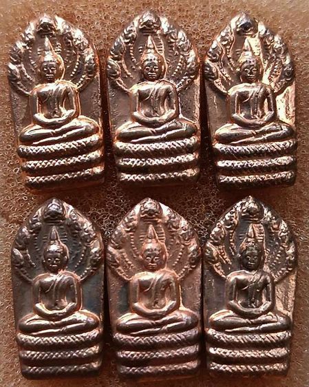 พระนาคปรกใบมะขาม หลวงพ่อแช่ม วัดนวลนรดิศ กรุงเทพฯ เนื้อทองแดง สร้างน้อย หายาก  รุ่นนี้สร้างน้อย ประมาณ 500 องค์โดยหลวงพ่อเชย ผู้ช่วยเจ้าอาวา