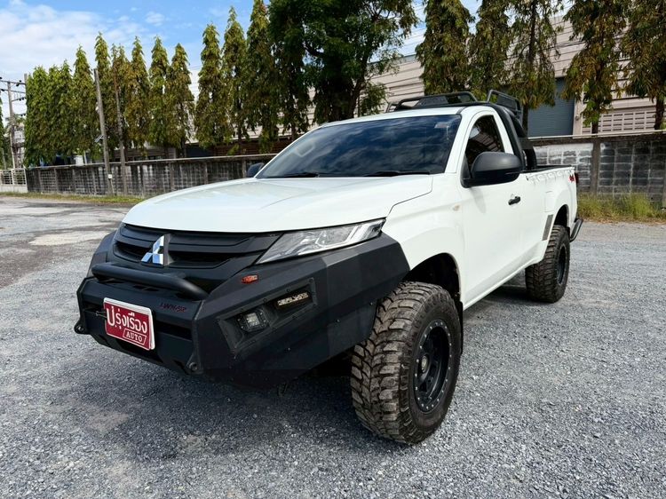 รถ Mitsubishi Triton 2.5 GL 4WD สี ขาว