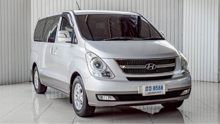 Hyundai H-1  2011 2.5 Deluxe Van ดีเซล ไม่ติดแก๊ส เกียร์อัตโนมัติ เทา