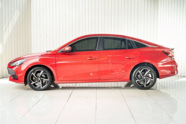 MG MG5 2023 1.5 X Sedan เบนซิน ไม่ติดแก๊ส เกียร์อัตโนมัติ แดง รูปที่ 4