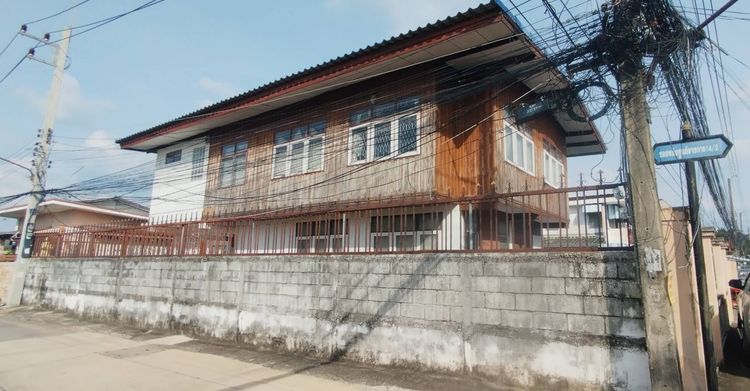 อื่นๆ ไม่มี สร้างเสร็จก่อน 2010 🏡 -ขาย- บ้านเดี่ยวหลังใหญ่ 99 ตร.ว. ซอยสว่างพัฒนา ตำบลในเมือง อำเภอเมืองขอนแก่น จังหวัดขอนแก่น (หากสนใจ ราคาต่อรองได้) รูปที่ 2