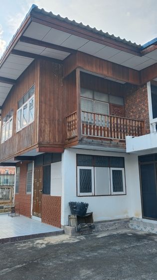 อื่นๆ ไม่มี สร้างเสร็จก่อน 2010 🏡 -ขาย- บ้านเดี่ยวหลังใหญ่ 99 ตร.ว. ซอยสว่างพัฒนา ตำบลในเมือง อำเภอเมืองขอนแก่น จังหวัดขอนแก่น (หากสนใจ ราคาต่อรองได้) รูปที่ 3