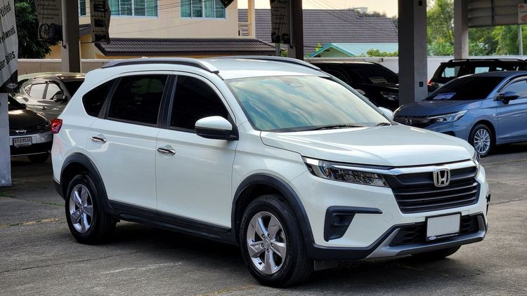 Honda BR-V 2023 1.5 E Utility-car เบนซิน ไม่ติดแก๊ส เกียร์อัตโนมัติ ขาว รูปที่ 3