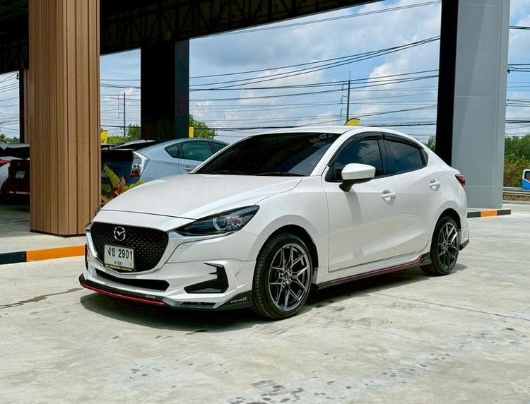รถ Mazda Mazda 2 1.3 Skyactiv-G E Sedan สี ขาว