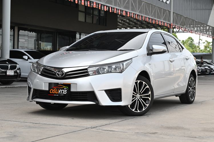 รถ Toyota Altis 1.8 E สี บรอนซ์เงิน