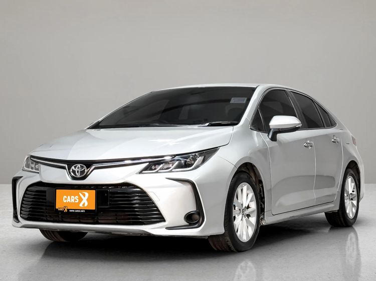รถ Toyota Altis 1.6 G สี บรอนซ์เงิน