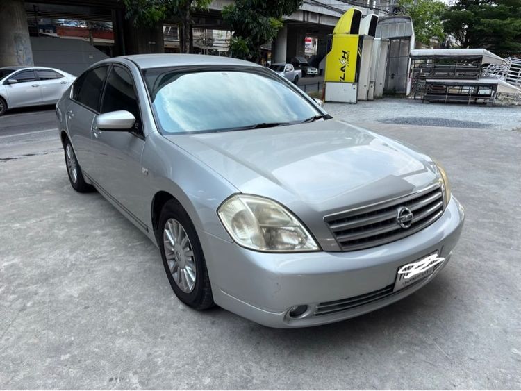 รถ Nissan Teana 2.3 230 JM สี เทา