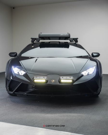 Lamborghini Huracan 2025 5.2 Sterrato 4WD Coupe Sedan เบนซิน ไม่ติดแก๊ส เกียร์อัตโนมัติ ดำ รูปที่ 2