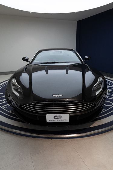 Aston Martin DB11 2017 5.2 Sedan เบนซิน ไม่ติดแก๊ส เกียร์อัตโนมัติ เทา รูปที่ 2