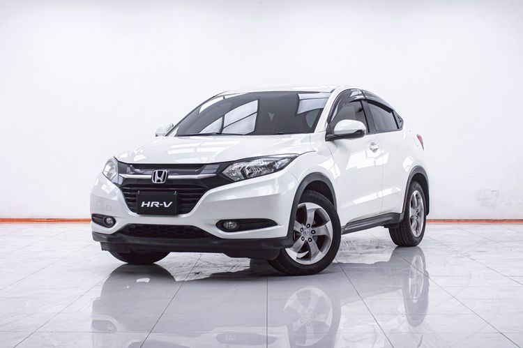 รถ Honda HR-V 1.8 S สี ขาว