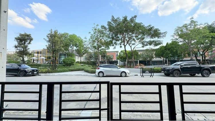 Sansiri ตกแต่งครบ 2022 ไม่ใช่     บ้านสวยรีโนเวทใหม่ ฟรีเฟอร์ พร้อมเข้าอยู่ รูปที่ 2