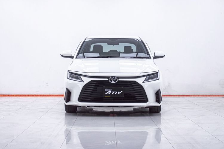 Toyota Yaris ATIV 2024 1.2 Sport Sedan เบนซิน ไม่ติดแก๊ส เกียร์อัตโนมัติ ขาว รูปที่ 4