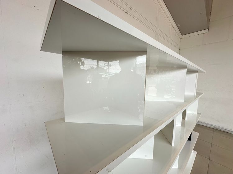 ชั้นโชว์ ชั้นวางของ โครงไม้ MDF ไฮกรอสสีขาวดำ  รูปที่ 8