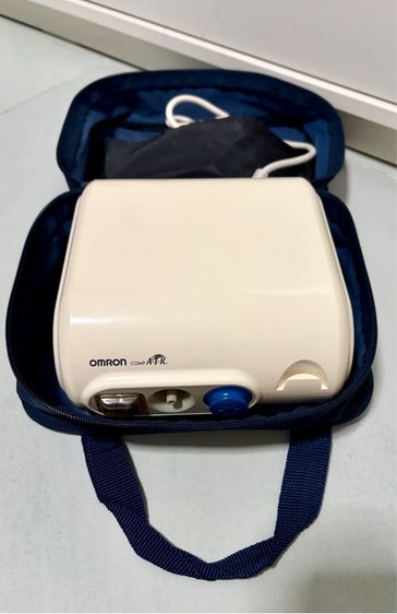 อุปกรณ์เพื่อสุขภาพ เครื่องพ่นละอองยายี่ห้อ Omron รุ่น NE-C28