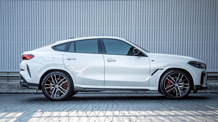 BMW X6 2022 3.0 xDrive40i M Sport Utility-car เบนซิน ไม่ติดแก๊ส เกียร์อัตโนมัติ ขาว รูปที่ 4
