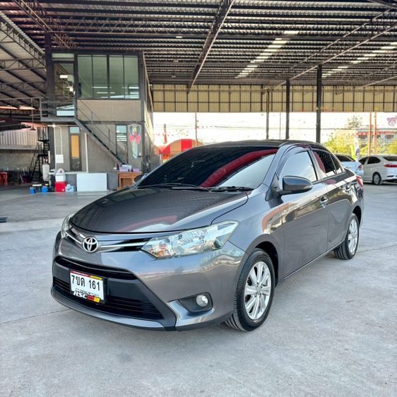 รถ Toyota Vios 1.5 E สี ขาว