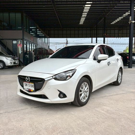 รถ Mazda Mazda 2 1.3 High Connect สี ขาว