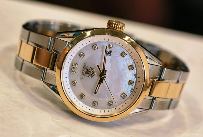 Tag Heuer Carrera 18K. Gold Lady White Monter Of Pearl Dial WV1450🇨🇭🇨🇭
   รูปที่ 2