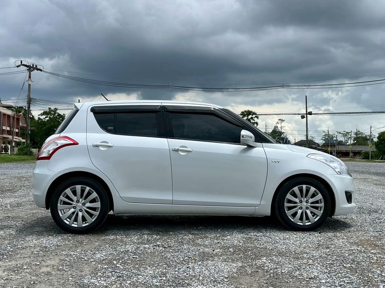 Suzuki Swift 2013 1.2 GLX Sedan เบนซิน ไม่ติดแก๊ส เกียร์อัตโนมัติ ขาว รูปที่ 4