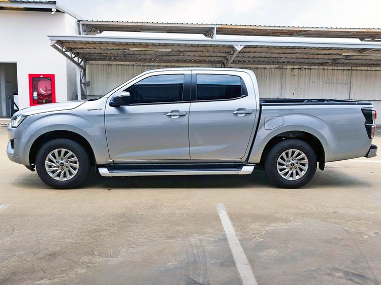 Isuzu D-MAX 2021 1.9 L Pickup ดีเซล ไม่ติดแก๊ส เกียร์ธรรมดา เทา รูปที่ 4