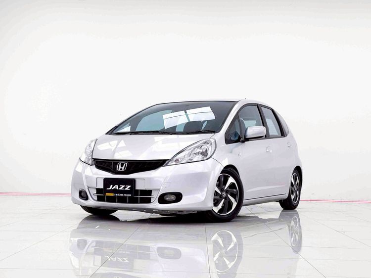 รถ Honda Jazz 1.5 V สี เทา