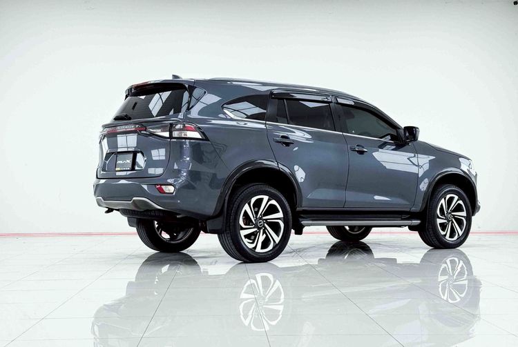 Isuzu MU-X 2021 3.0 Ultimate AT 2WD Utility-car ดีเซล ไม่ติดแก๊ส เกียร์อัตโนมัติ เทา รูปที่ 4