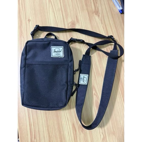 กระเป๋าสะพายข้าง HERSCHEL ของแท้