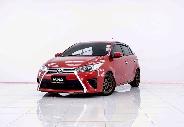 รถ Toyota Yaris 1.2 G สี ส้ม