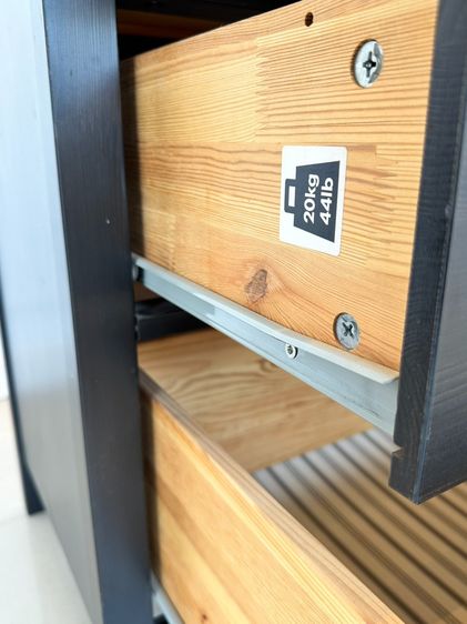ตู้ลิ้นชัก  3 ลิ้นชัก แบรนด์ IKEA รุ่น HEMNES  รูปที่ 11