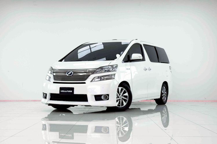 รถ Toyota Vellfire 2.4 V สี ขาว