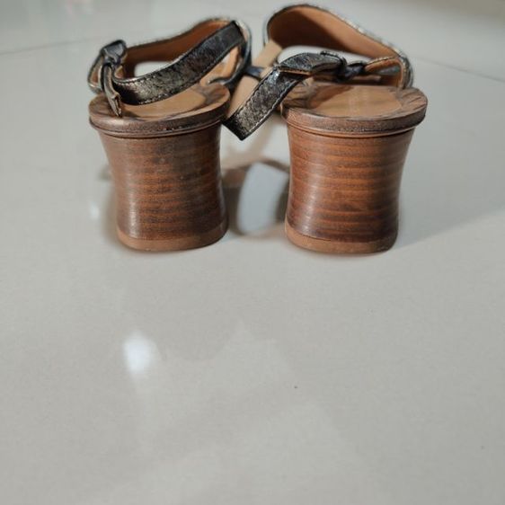 รองเท้าbottega ไซส์ 37 สีเงิน รูปที่ 4