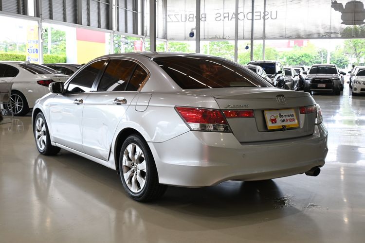 Honda Accord 2008 2.4 EL NAVI Sedan เบนซิน ไม่ติดแก๊ส เกียร์อัตโนมัติ ขาว รูปที่ 4