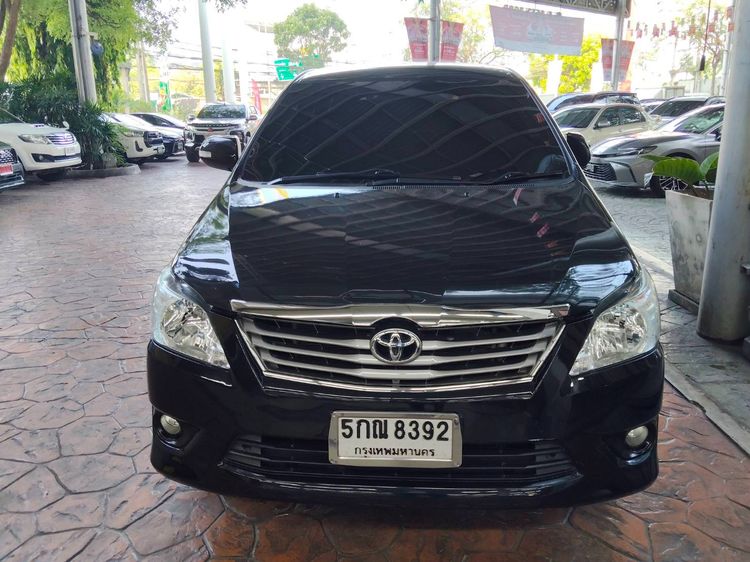 Toyota Innova 2013 2.0 V Utility-car เบนซิน LPG เกียร์อัตโนมัติ ดำ รูปที่ 2