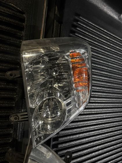 โคมไฟ Dmax รุ่น xenon ปี 05 รูปที่ 3