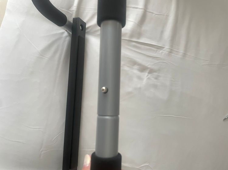DOOR PULL-UP BAR  รูปที่ 4