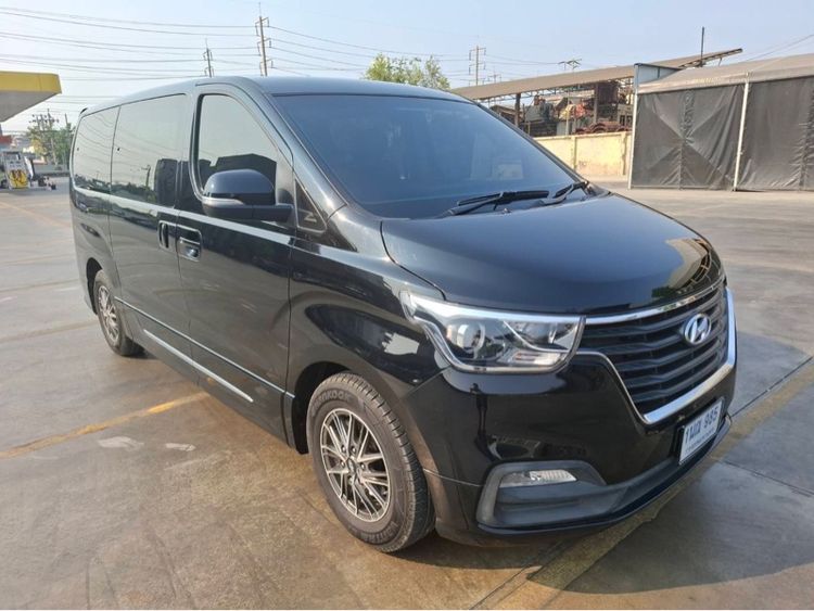 Hyundai H-1  2023 2.5 Elite Van ดีเซล เกียร์อัตโนมัติ ดำ รูปที่ 2