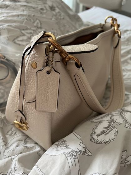หญิง ขาว หนังแท้ COACH Soft Pebble Leather Cary Convertible Crossbody  